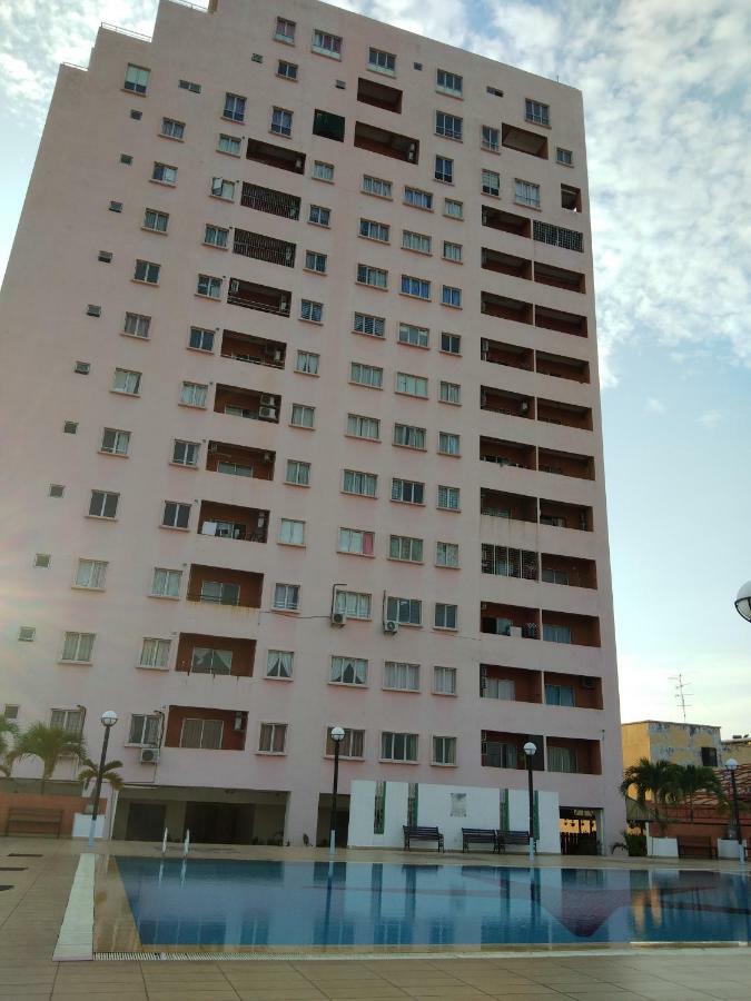 Plaza Melaka Raya Apartment Bagian luar foto